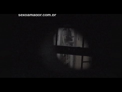 ❤️ Бландзінка таемна здымаецца на відэа з суседскага вуаерыста, схаванага за пустымі цэгламі ❤ Супер сэкс у нас be.tradewin.top